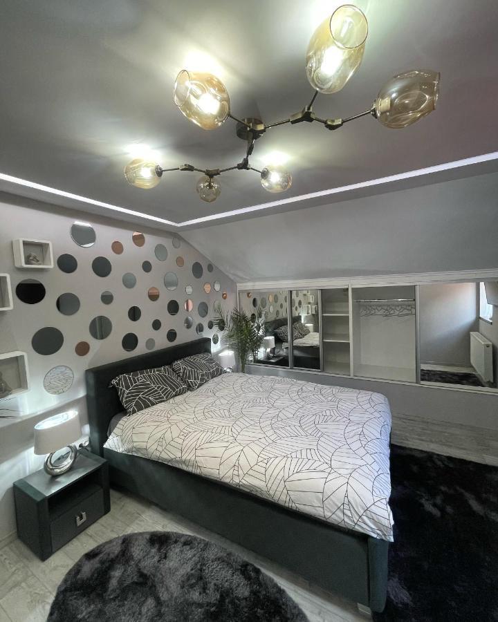 Deyinn Guest House Centrum Turda Ngoại thất bức ảnh